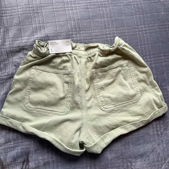 American Eagle stretch-fit cargo shorts in a sage green color - Picture 2 of 7
